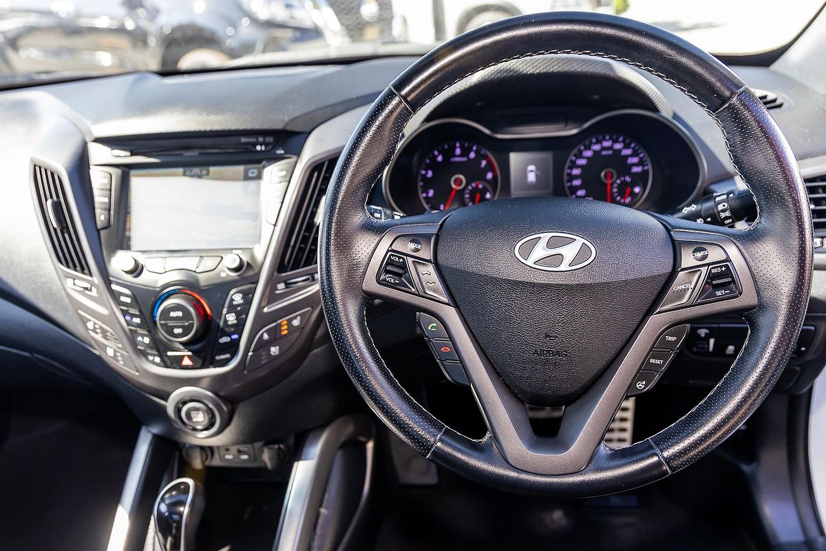 2015 Hyundai Veloster SR Turbo + FS4 Series II