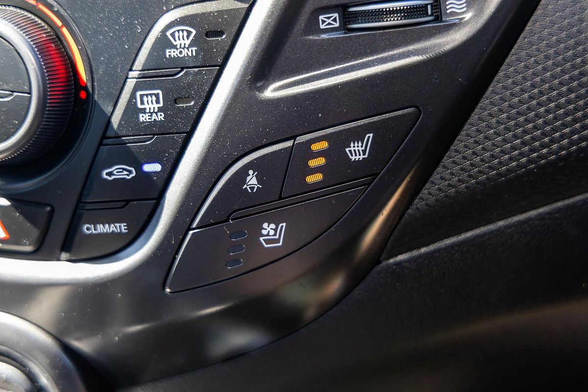 2015 Hyundai Veloster SR Turbo + FS4 Series II