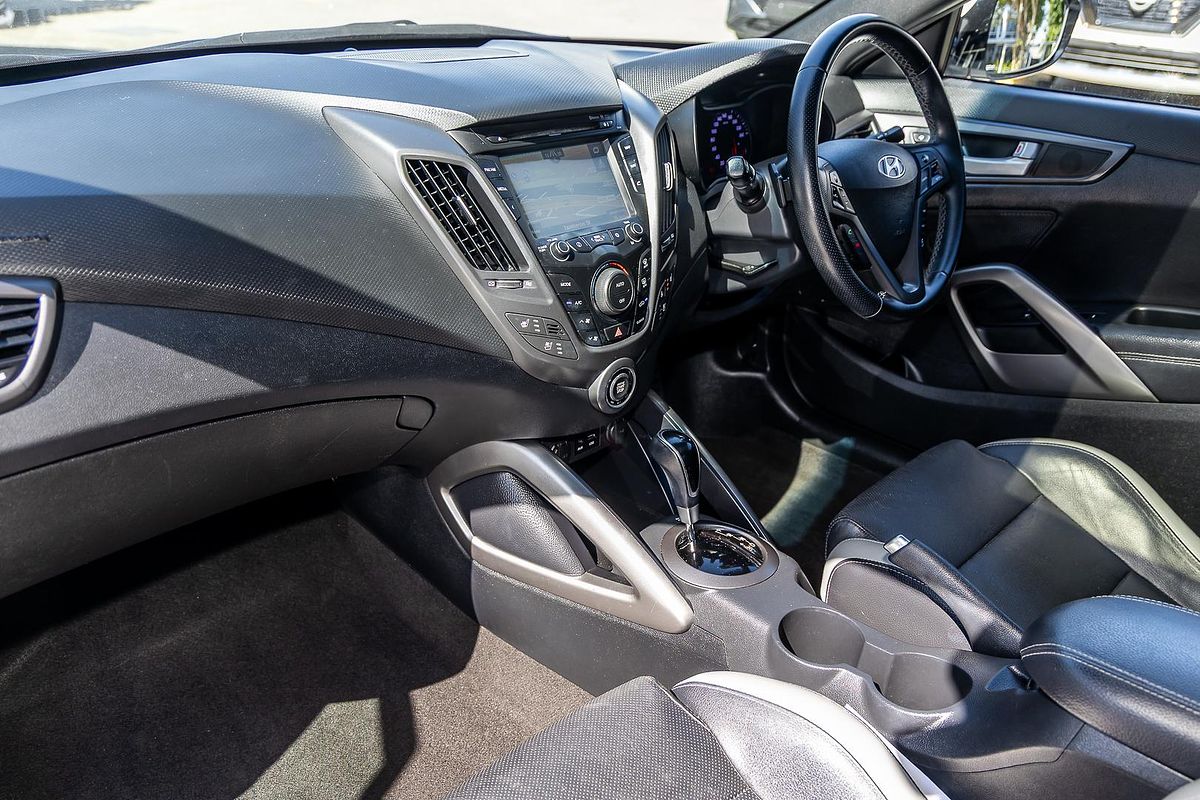 2015 Hyundai Veloster SR Turbo + FS4 Series II