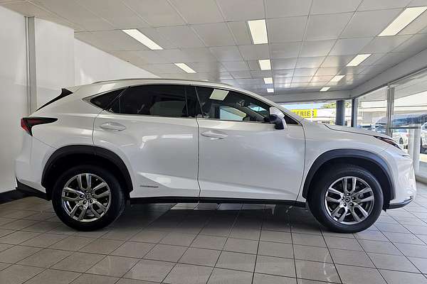 2021 Lexus NX NX300h Luxury AYZ10R