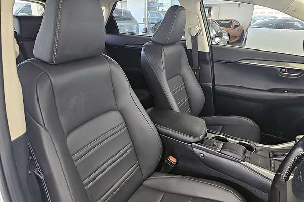 2021 Lexus NX NX300h Luxury AYZ10R