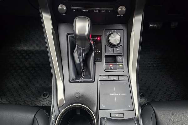 2021 Lexus NX NX300h Luxury AYZ10R