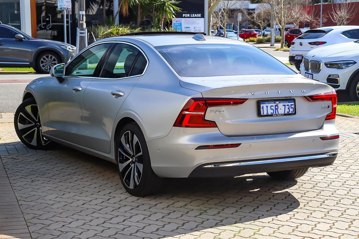 2022 Volvo S60 Ultimate B5 Bright