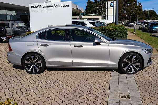 2022 Volvo S60 Ultimate B5 Bright