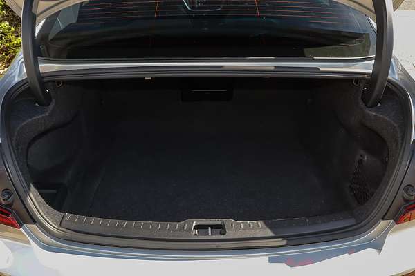 2022 Volvo S60 Ultimate B5 Bright