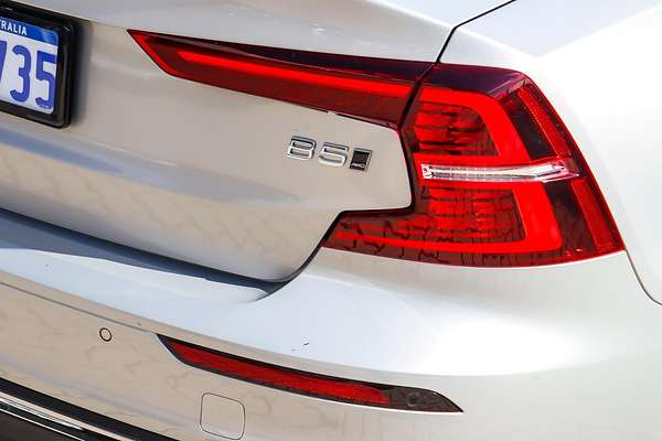 2022 Volvo S60 Ultimate B5 Bright