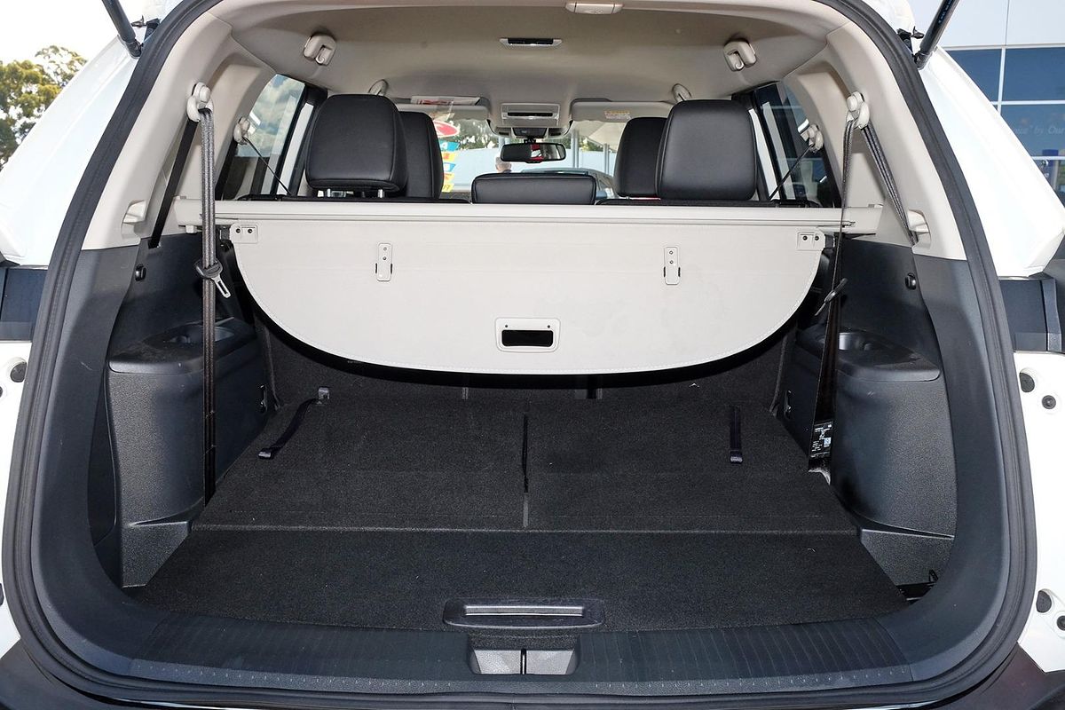 2024 Nissan X-TRAIL ST-L T33