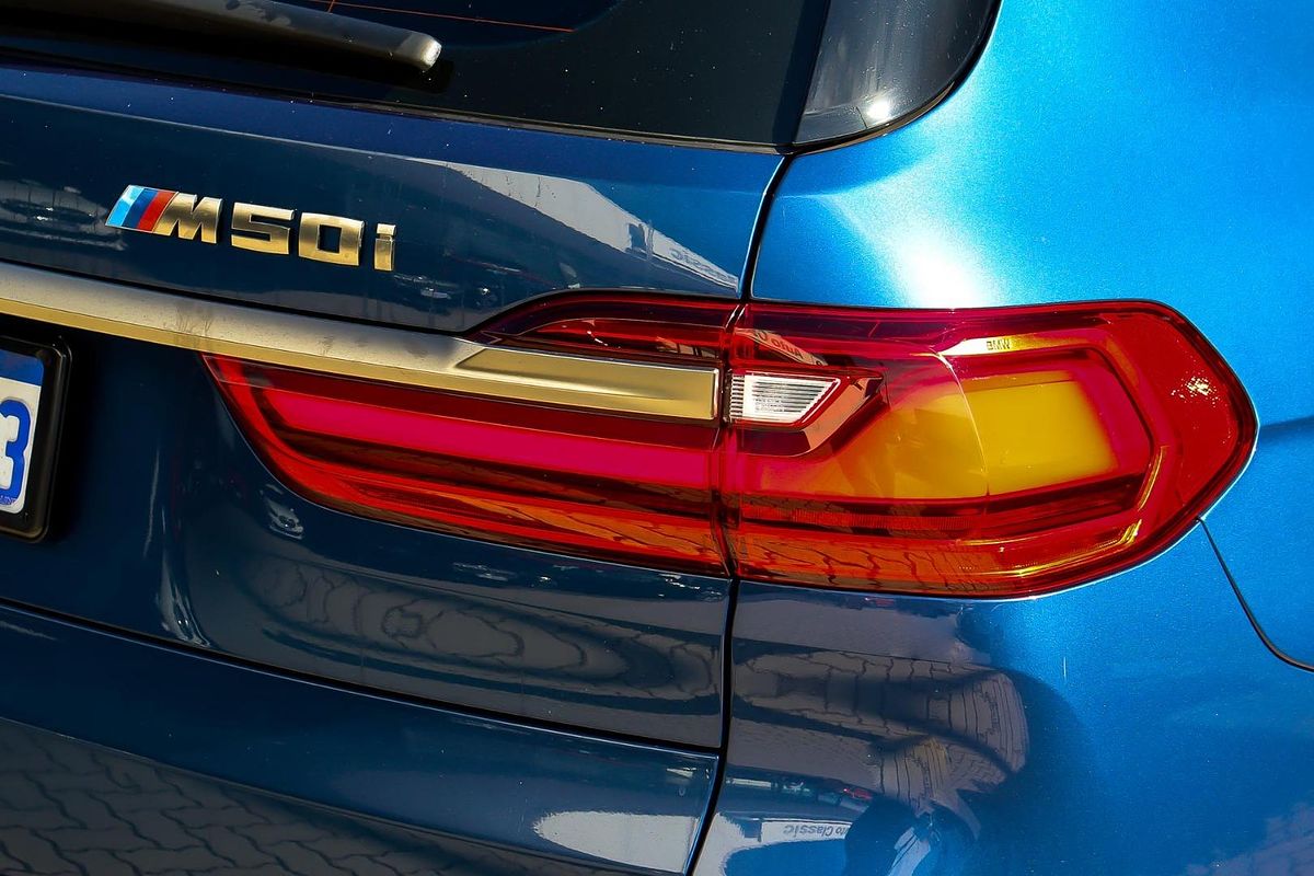 2021 BMW X7 M50i G07
