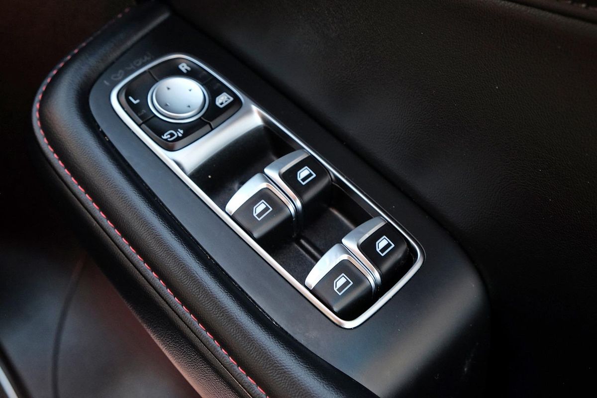 2019 MG HS Vibe SAS23