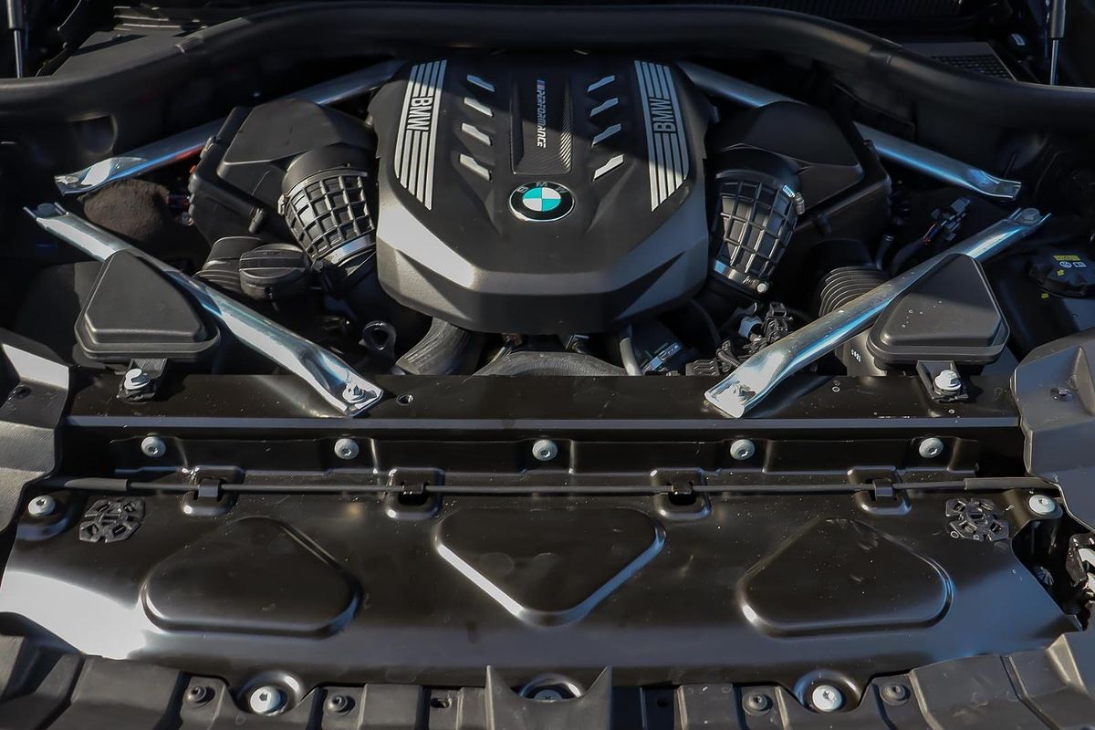 2021 BMW X7 M50i G07