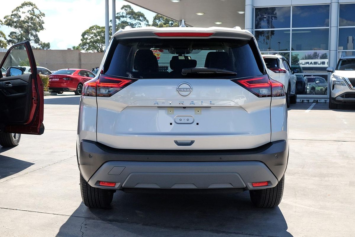 2024 Nissan X-TRAIL ST-L T33