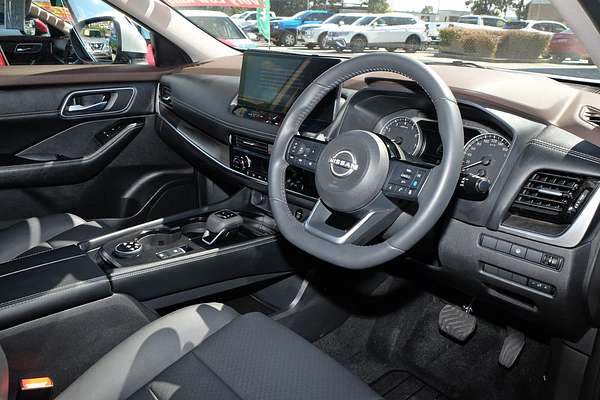 2024 Nissan X-TRAIL ST-L T33