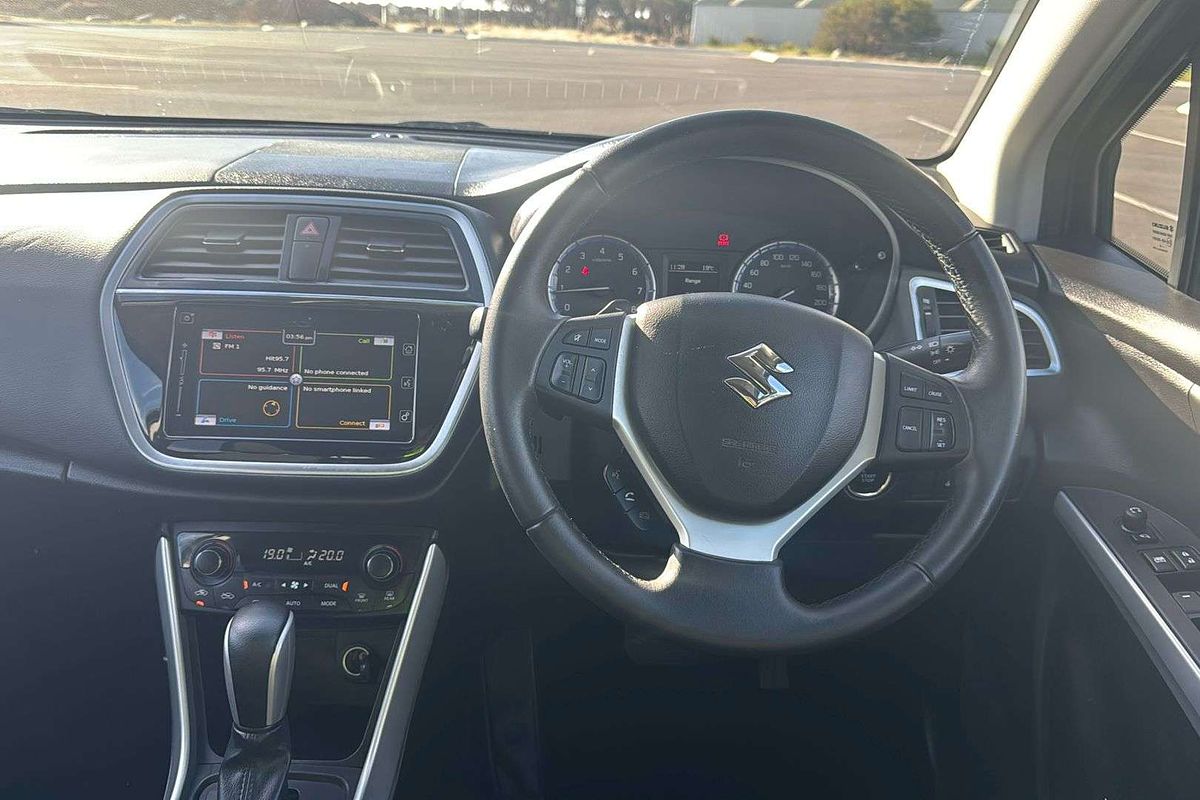 2019 Suzuki S-Cross Turbo JY