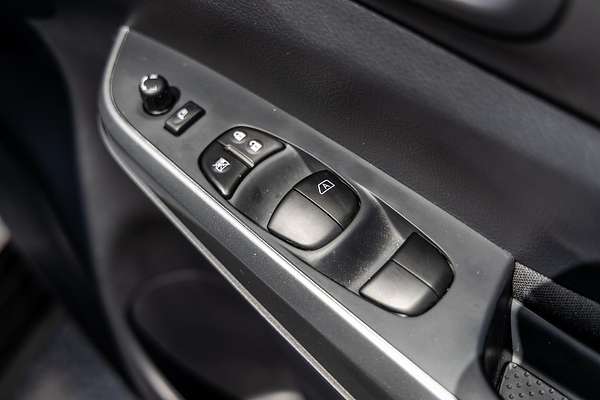 2024 Nissan Navara ST-X D23 4X4