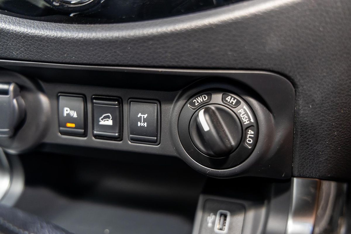 2024 Nissan Navara ST-X D23 4X4
