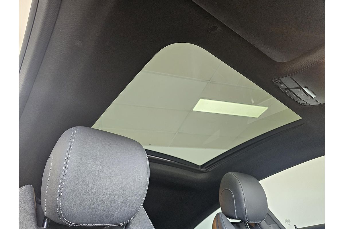 2019 Mercedes-Benz C-Class C300 C205