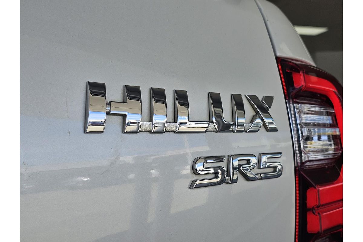 2020 Toyota Hilux SR5 GUN126R 4X4
