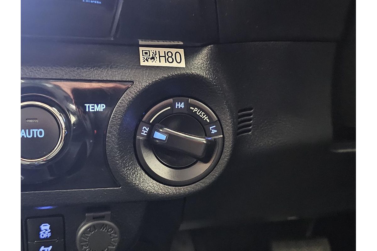 2020 Toyota Hilux SR5 GUN126R 4X4