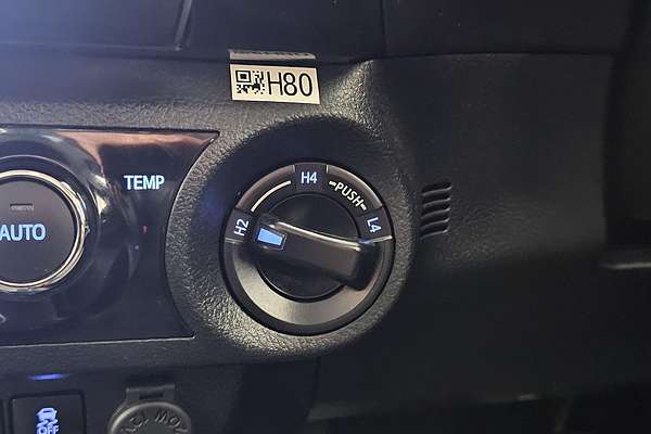 2020 Toyota Hilux SR5 GUN126R 4X4