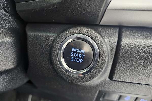 2020 Toyota Hilux SR5 GUN126R 4X4