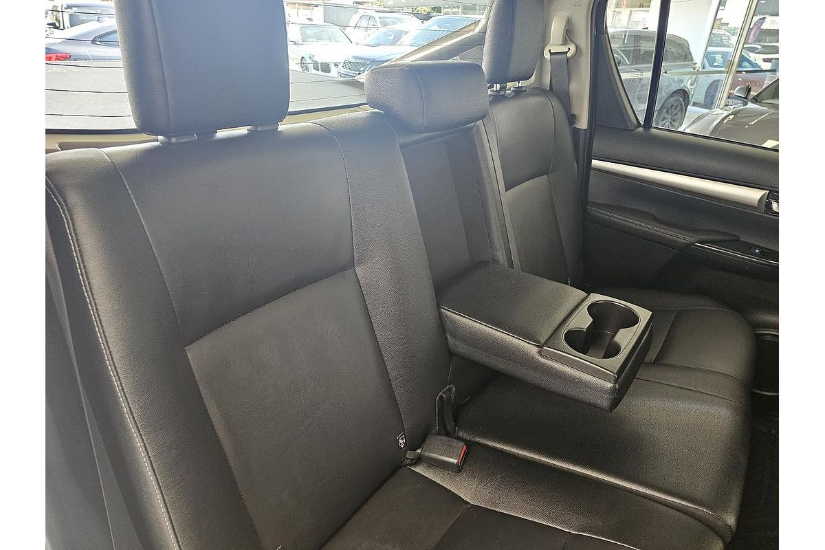 2020 Toyota Hilux SR5 GUN126R 4X4