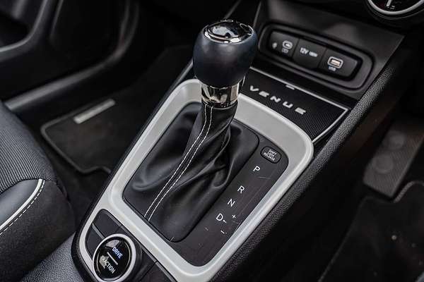 2023 Hyundai Venue Elite QX.V5