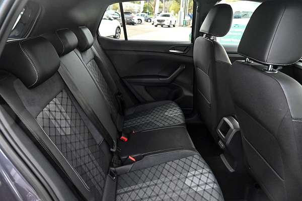 2025 Volkswagen T-Cross 85TSI R-Line D31