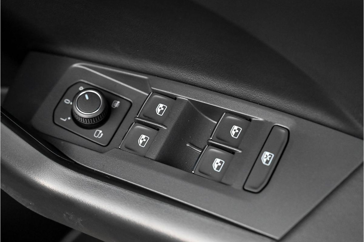 2025 Volkswagen T-Cross 85TSI R-Line D31
