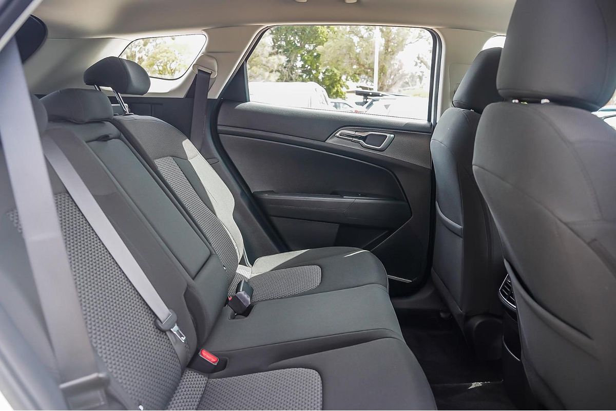 2024 Kia Sportage S NQ5