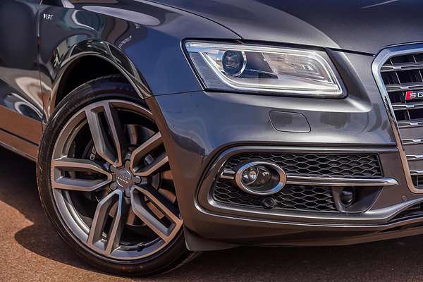 2014 Audi SQ5 TDI 8R