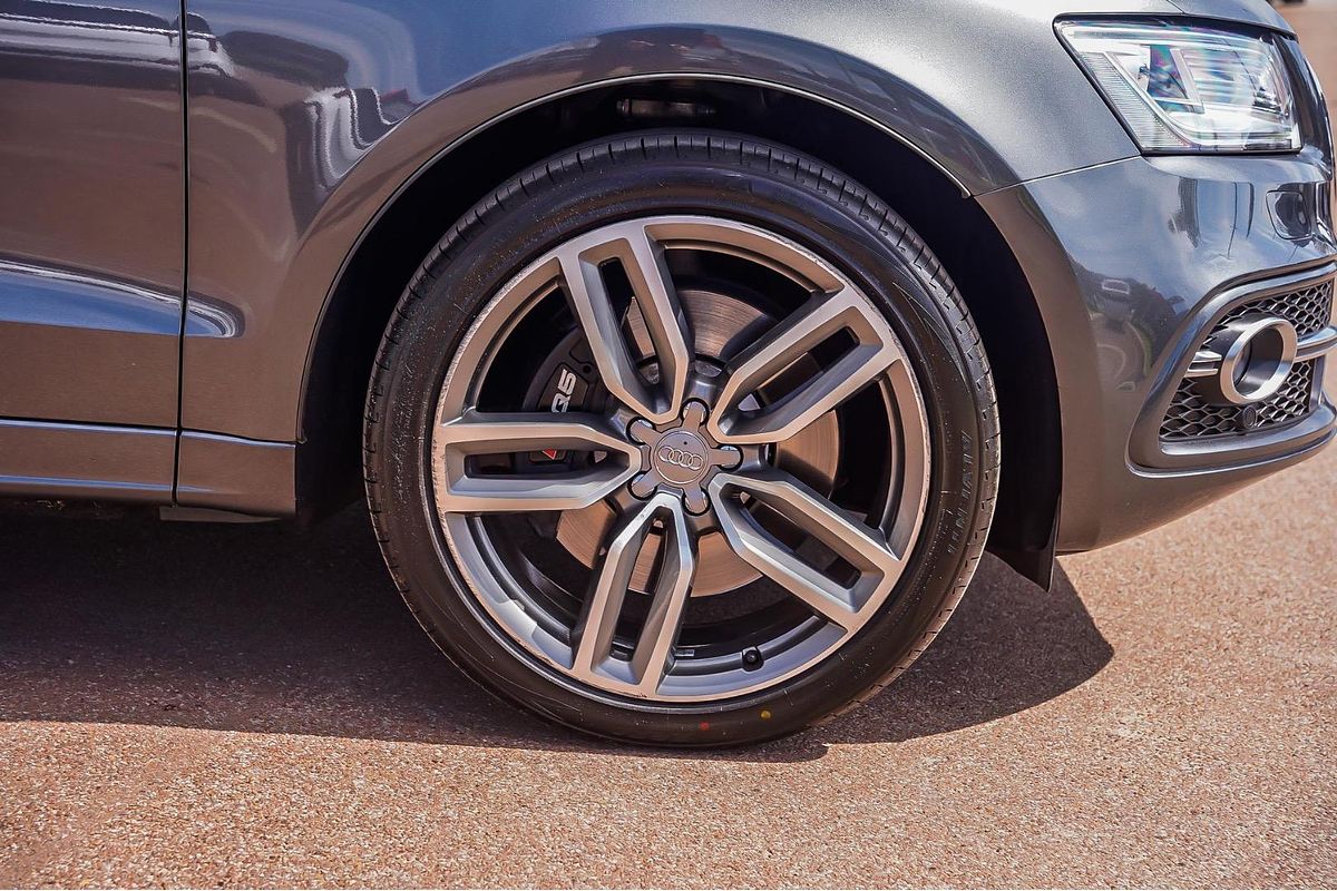 2014 Audi SQ5 TDI 8R