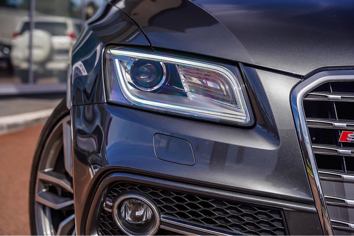 2014 Audi SQ5 TDI 8R