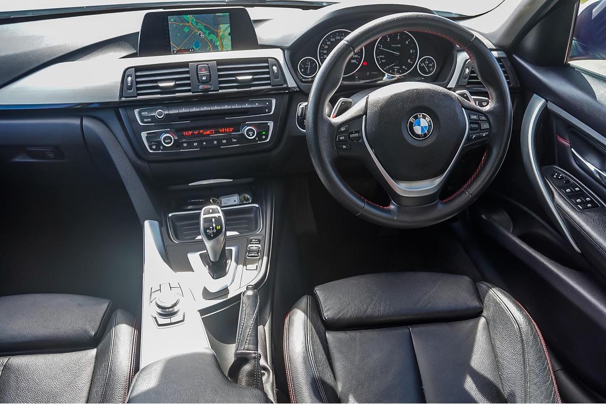 2012 BMW 3 Series 320d F30