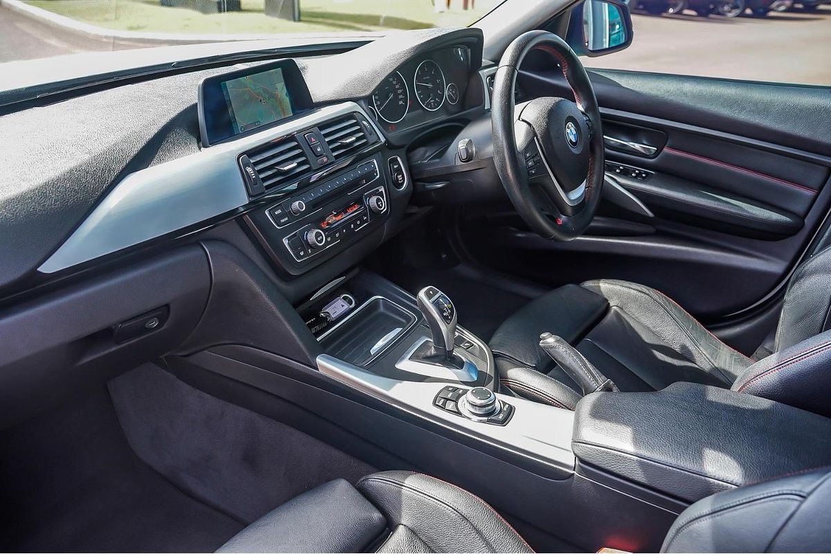 2012 BMW 3 Series 320d F30