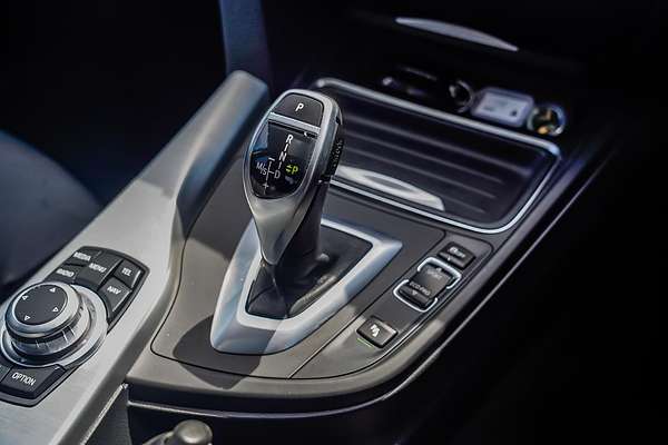 2012 BMW 3 Series 320d F30