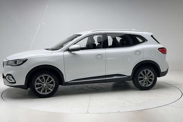 2022 MG HS Vibe SAS23