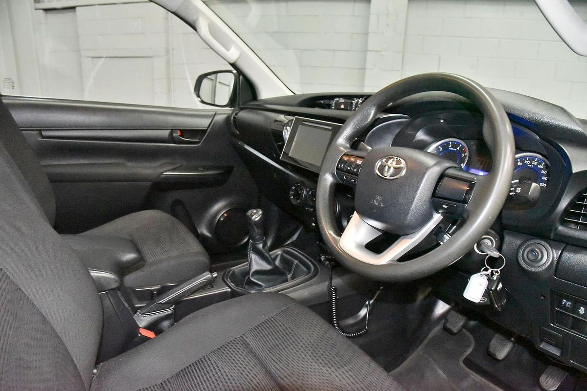 2018 Toyota Hilux SR GUN126R 4X4