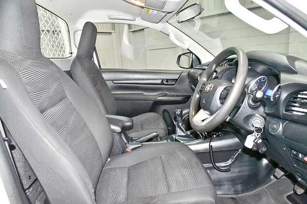 2018 Toyota Hilux SR GUN126R 4X4