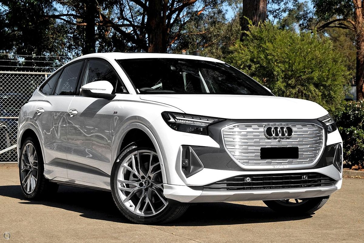 2025 Audi Q4 e-tron 55 F4