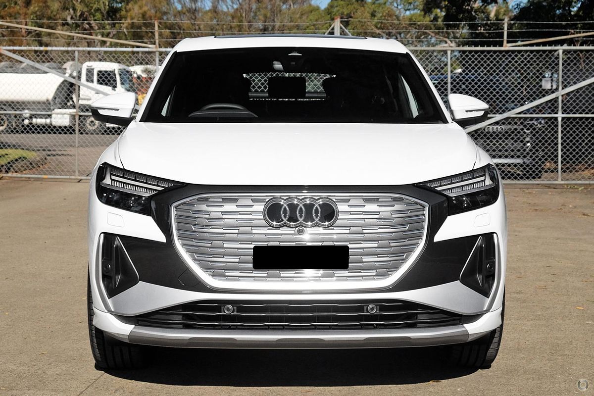 2025 Audi Q4 e-tron 55 F4