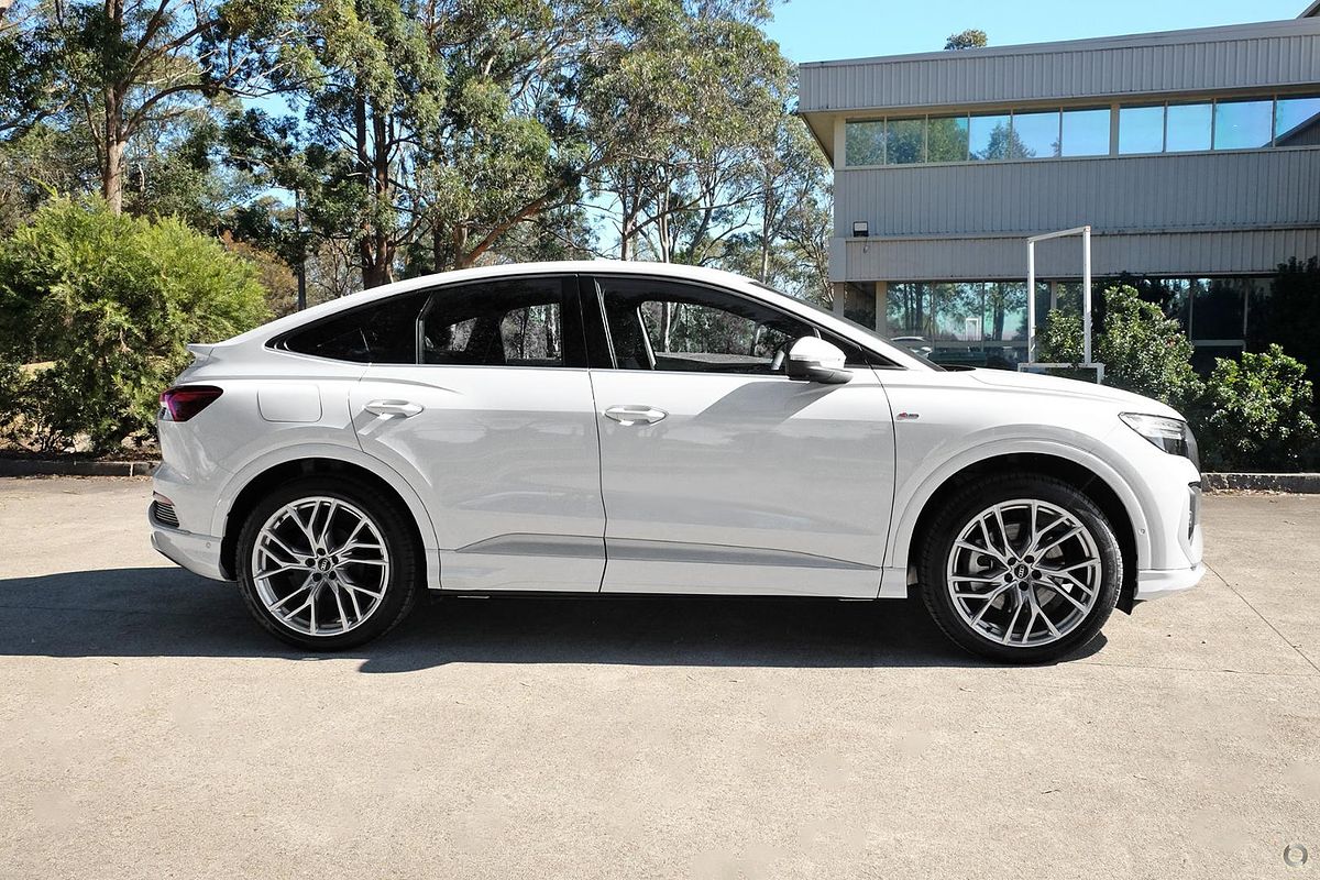 2025 Audi Q4 e-tron 55 F4