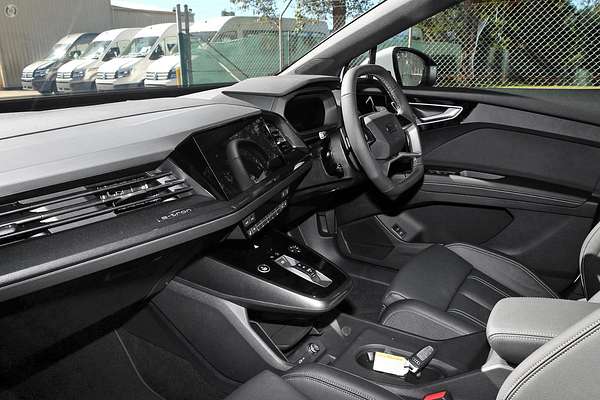 2025 Audi Q4 e-tron 55 F4