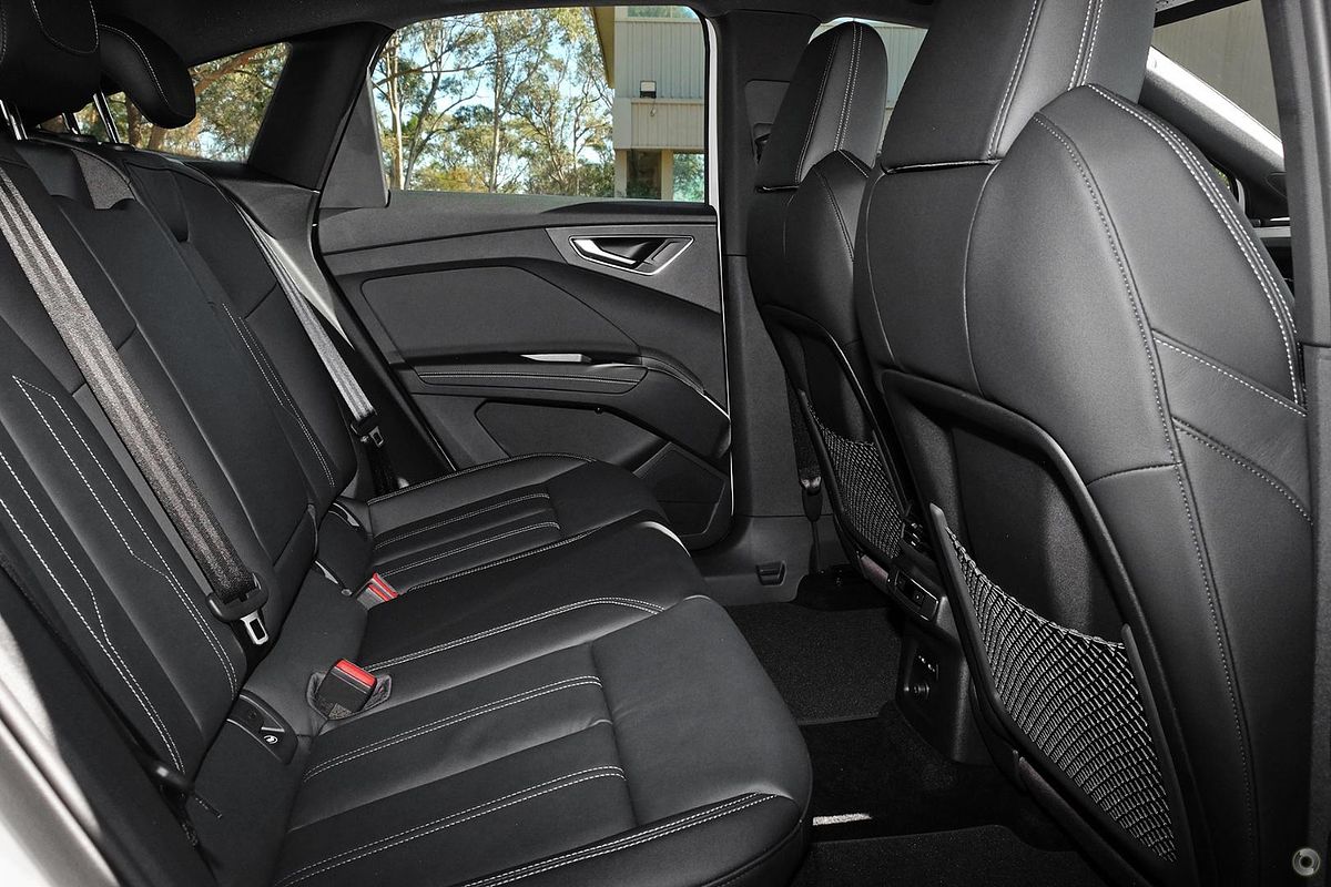 2025 Audi Q4 e-tron 55 F4