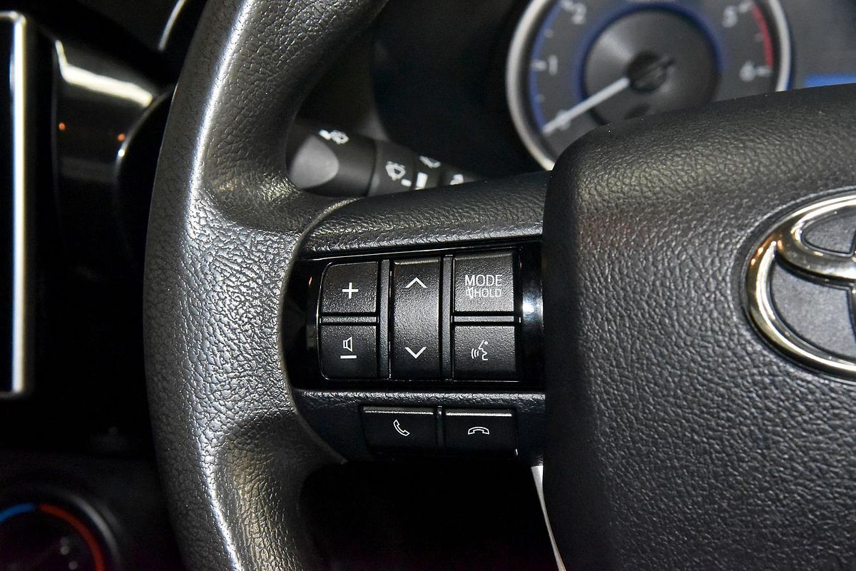 2018 Toyota Hilux SR GUN126R 4X4