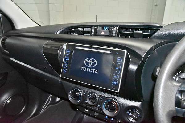2018 Toyota Hilux SR GUN126R 4X4