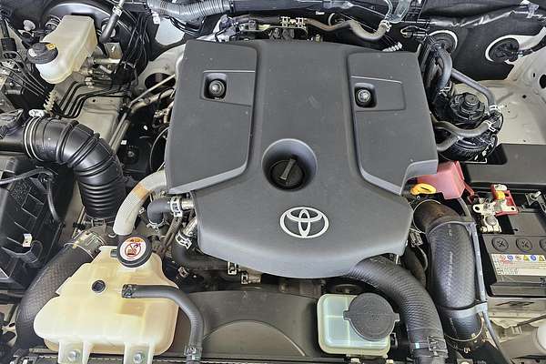 2020 Toyota Hilux SR5 GUN126R 4X4