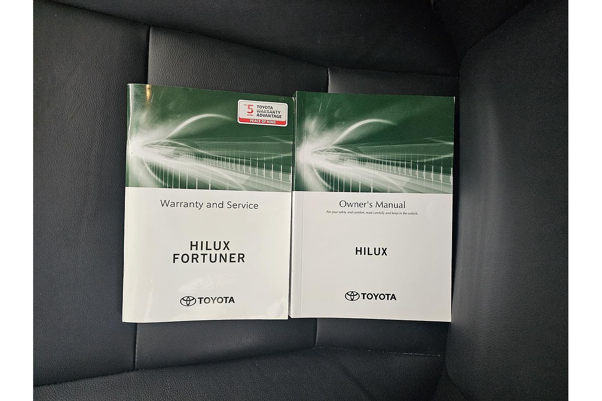 2020 Toyota Hilux SR5 GUN126R 4X4