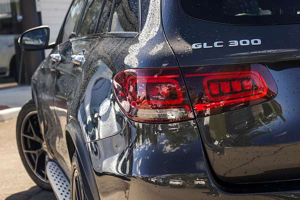 2022 Mercedes-Benz GLC-Class GLC300 X253