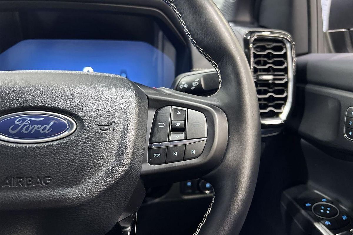 2025 Ford Ranger Platinum 4X4 3.0L