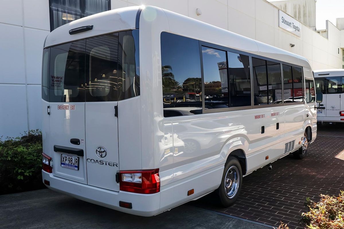 2025 Toyota Coaster GDB70R